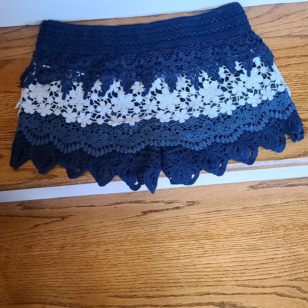 S/CH (3-5) DARK BLUE TO LIGHT BLUE SHORTS LACY - Picture 7 of 8